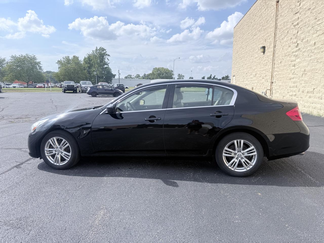 infiniti g sedan 2012 JN1CV6AR1CM670686 image infiniti g sedan 2012 JN1CV6AR1CM670686 image